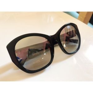 BRAND NEW COACH SUNGLASSES ❤️